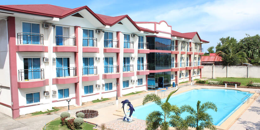 Philinter Academy Mactan 校園與泳池